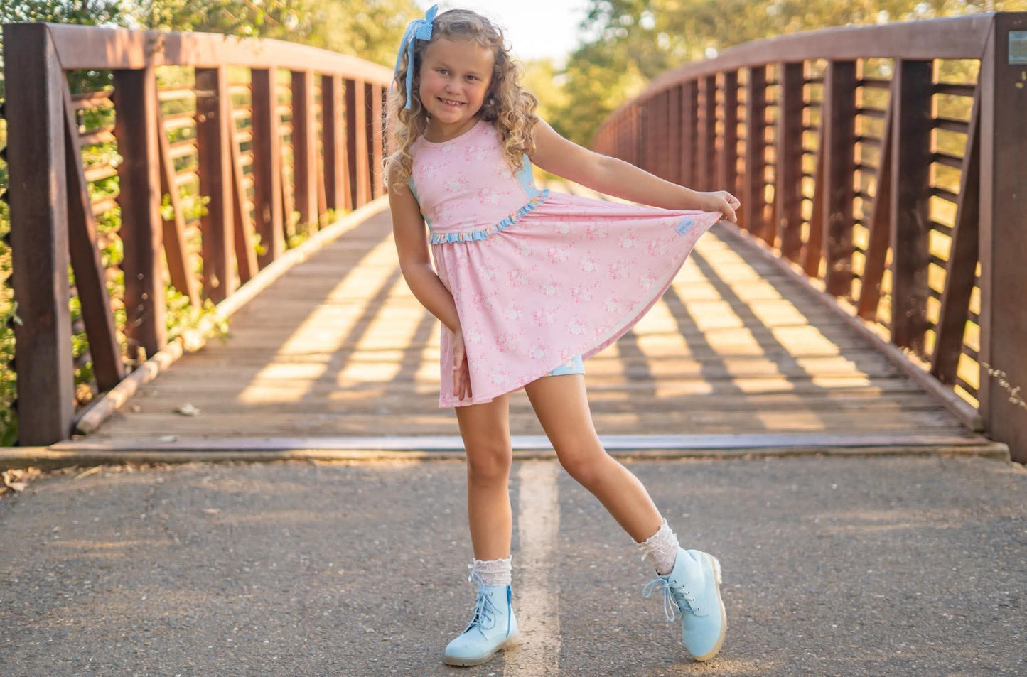 Light Blue Sparkle Combat