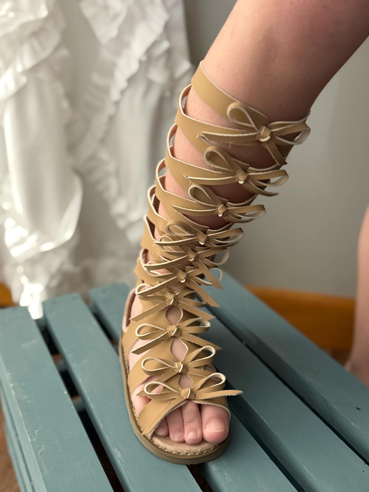 Tan bow gladiator