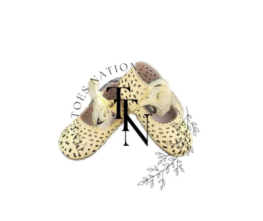 Yellow Cutout Marens