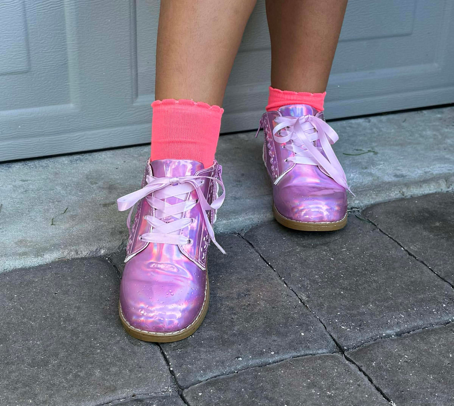 Pink Iridescent Lola