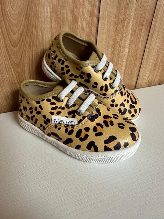 Leopard Ivy Sneaks