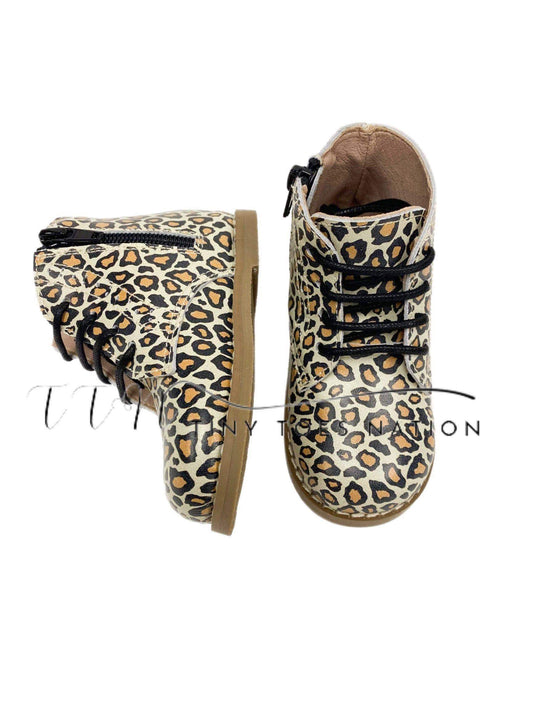 Leopard Lylas