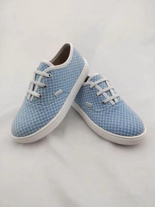 Light Blue Diamond Ivys