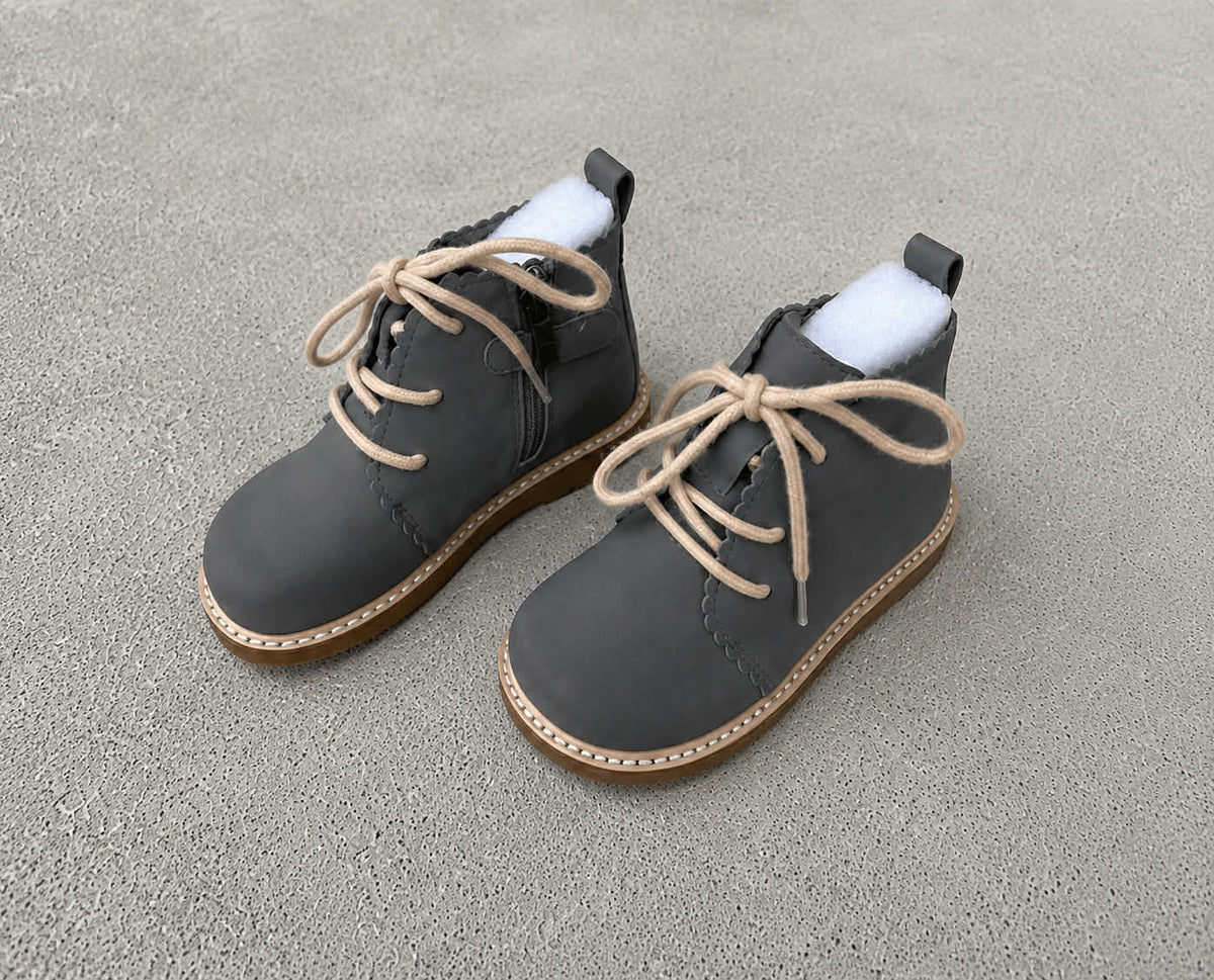 Smokey Charcoal Will Marie