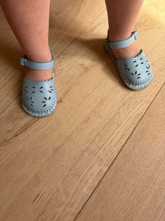 Blue Yaremi Flat