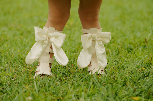 Cream Bow Gladiators