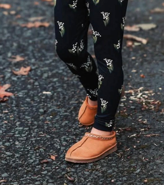 Pre-Order Fur Lined Tan Slippers