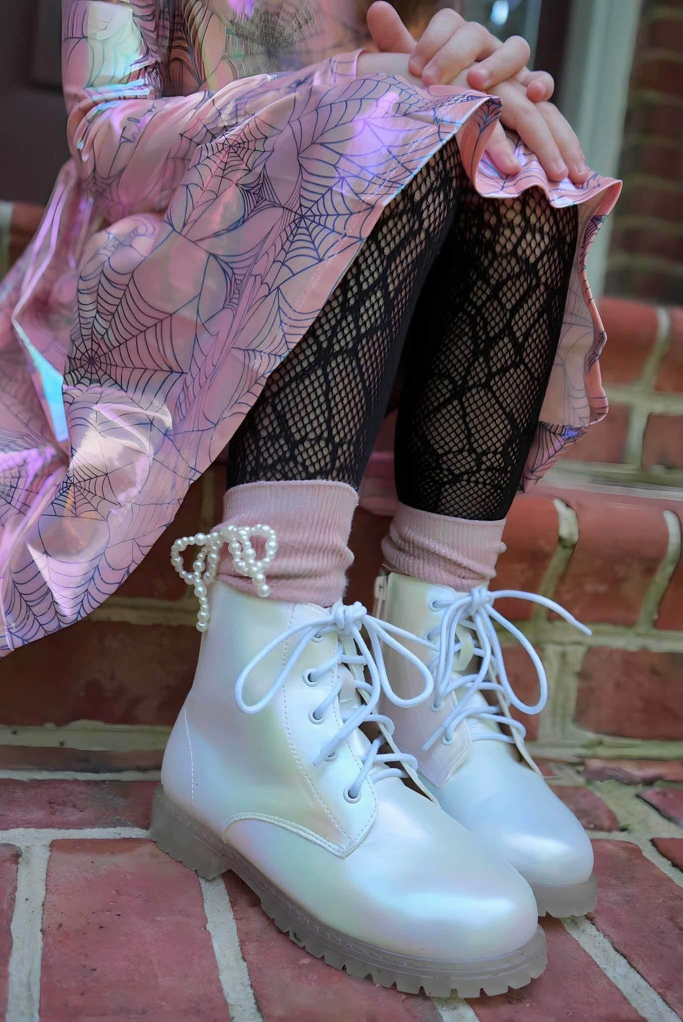 White iridescent Combat