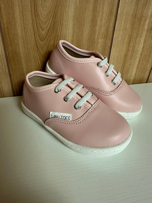 Pink Ivy Sneaks